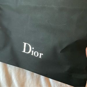 Black dealer shopping bag